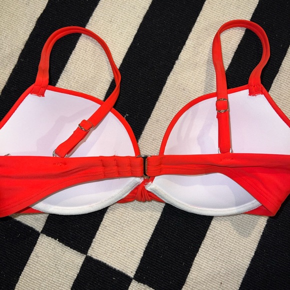 Hollister Padded Swim Top - Picture 3 of 3